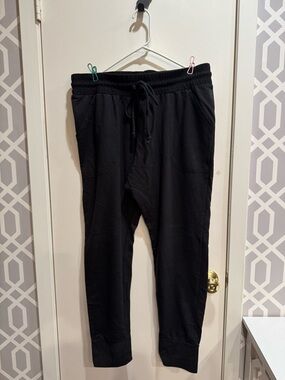 Free People Black Women's Jogger Pants - Cozy Drawstring Track Pants